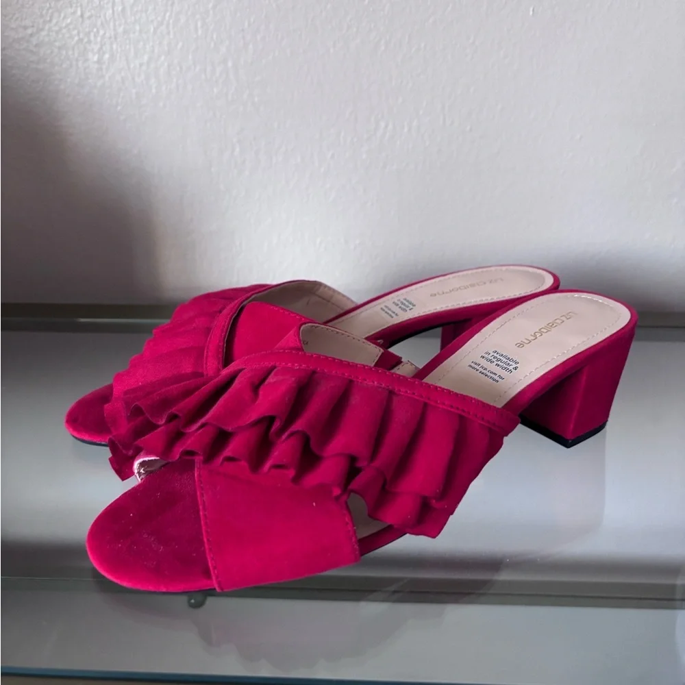 NWOT Liz Claiborne Red Ruffle Mules - Picture 2 of 5